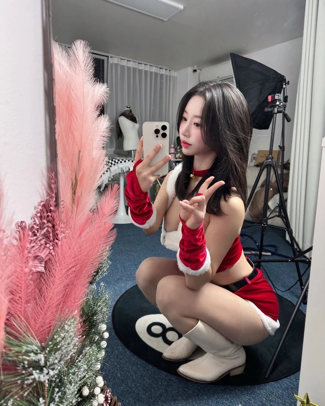 超凶上围加上这极致腰臀比，简直是绝了，超诱人！！！