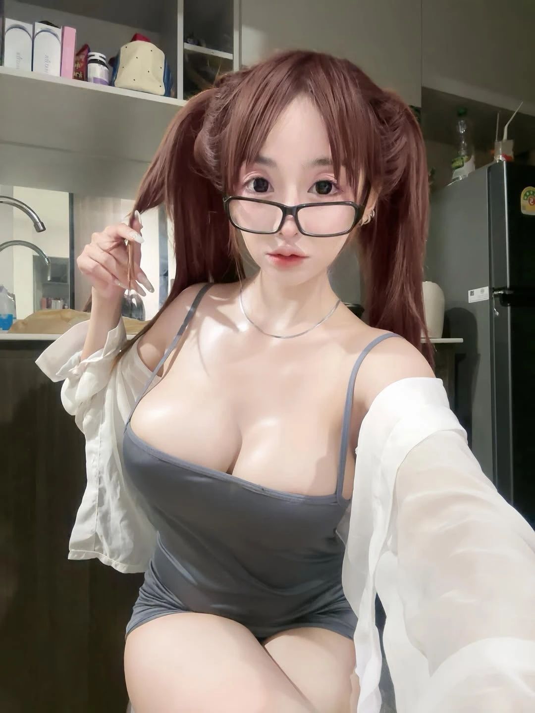 萝莉童颜加上超凶上围，这身材简直是绝了！！！